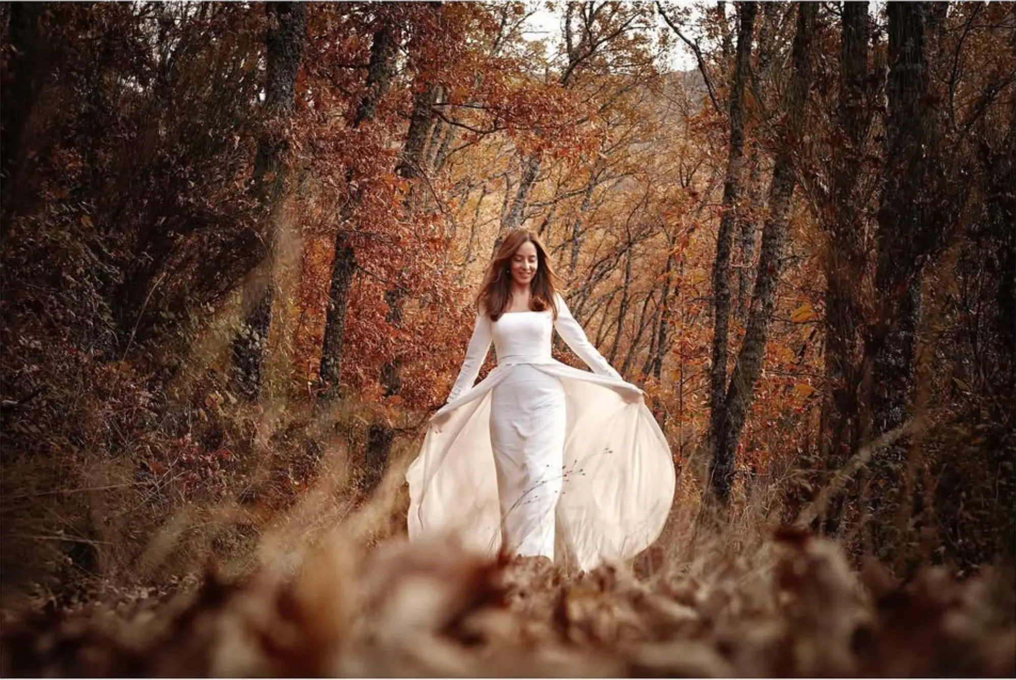 Momento espontáneo de boda capturado por Mellen Fotógrafos